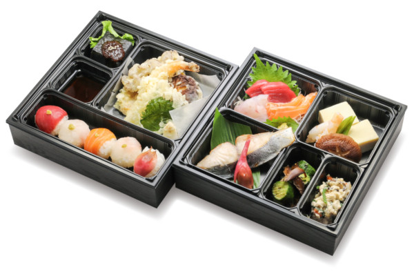 箱御膳会席弁当 箱膳会席・折詰会席 - 弁当を横手市、湯沢市一円、秋田市に宅配